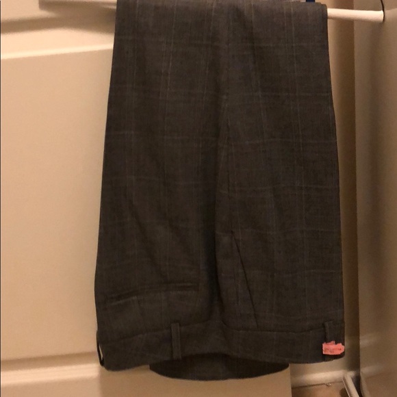 Ann Taylor Signature petite suit - Picture 3 of 3